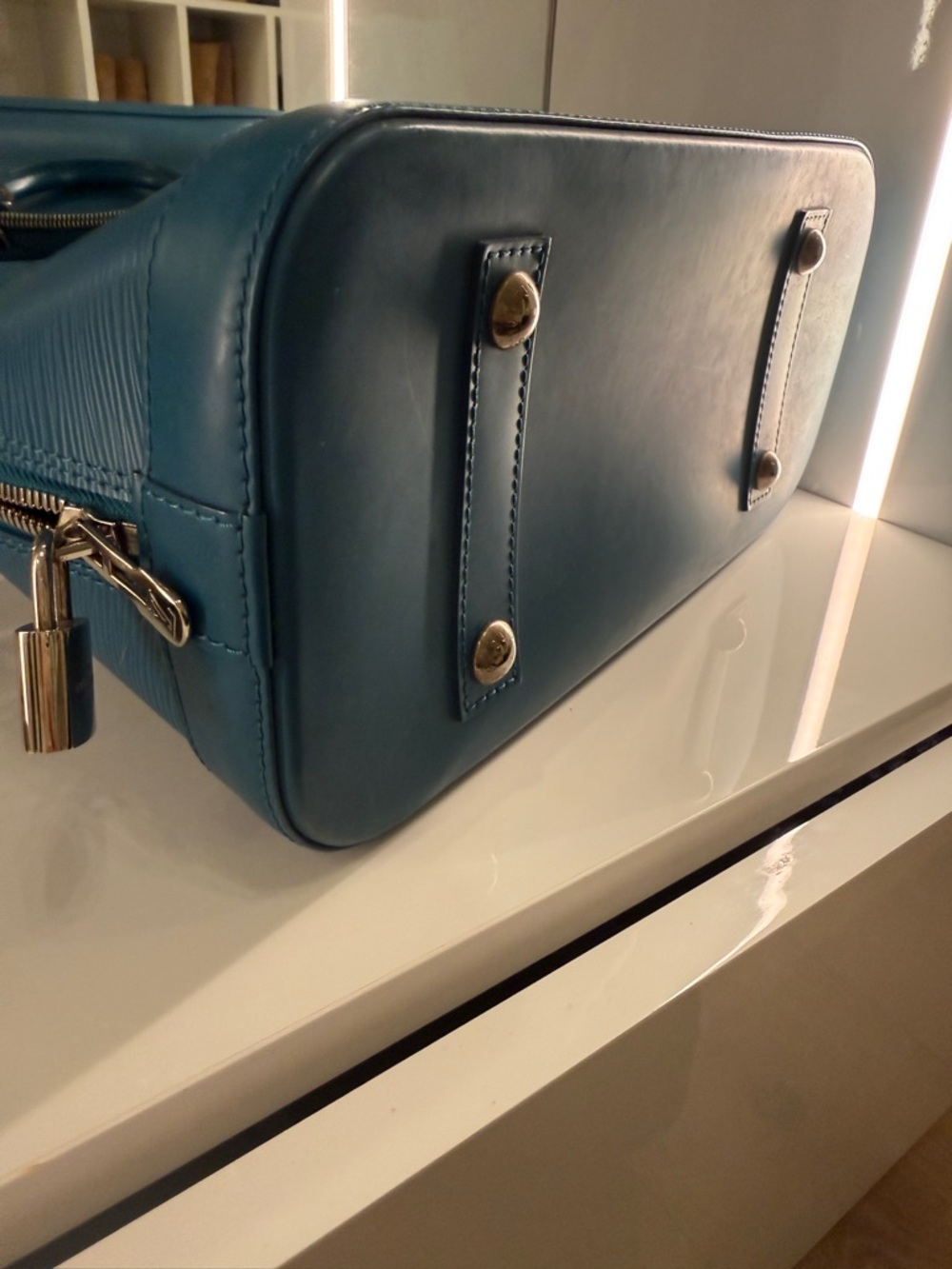 Louis Vuitton Alma Epi Leather PM Handbag - Picture 4 of 11